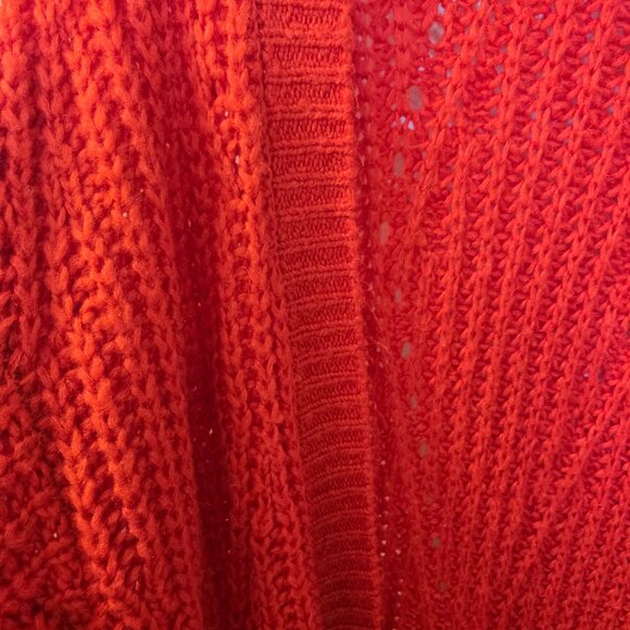 Laine - Picture 2 of 3